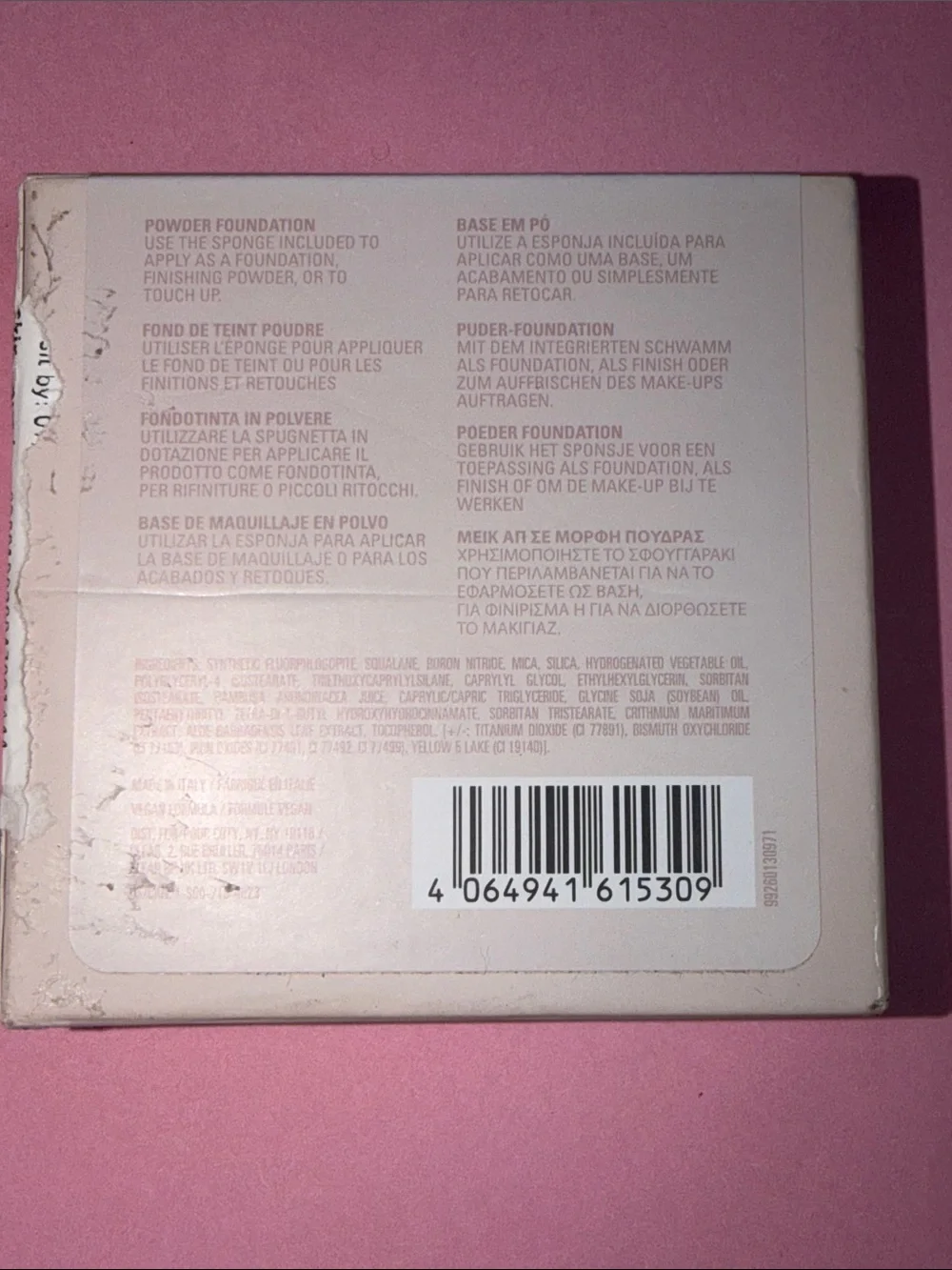 Kylie Cosmetics Natural Blur Powder Foundation in the shade 2N.